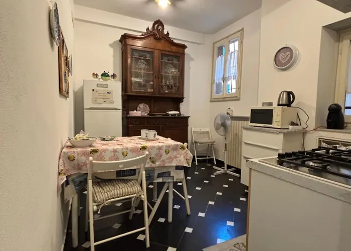 La Casa Dell'amore Perfetto 제노바